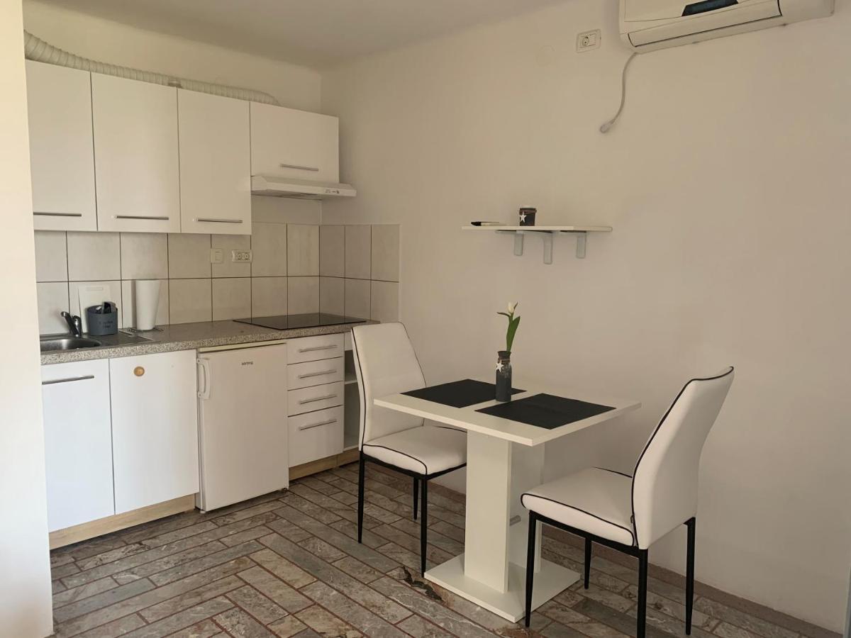 Apartmaji Amitis Portorose Esterno foto