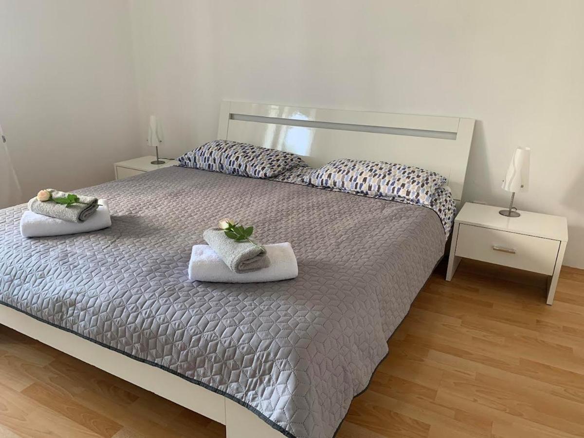Apartmaji Amitis Portorose Esterno foto